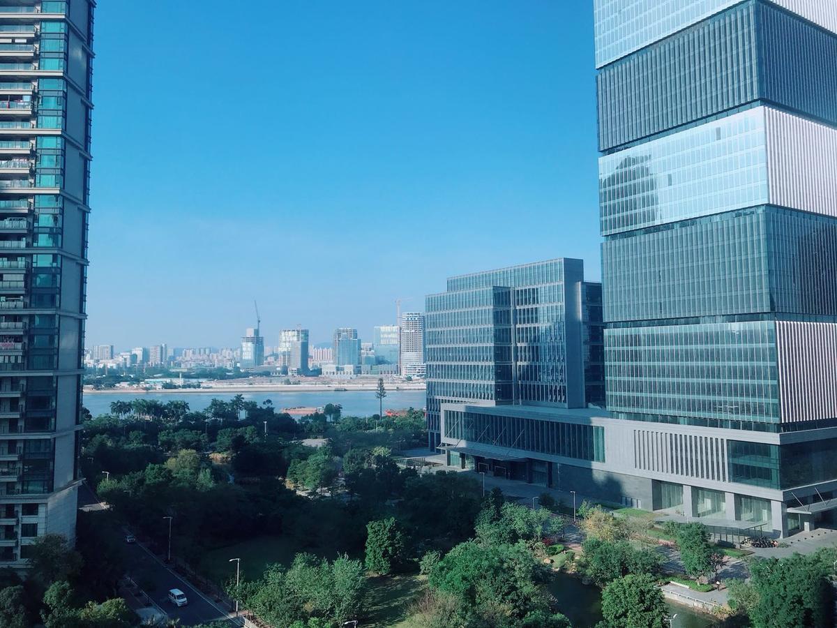Pazhou Laiste International Aparthotel Canton Fair Complex Branch Exteriör bild